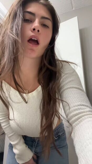 Full leaked Colleen private photo