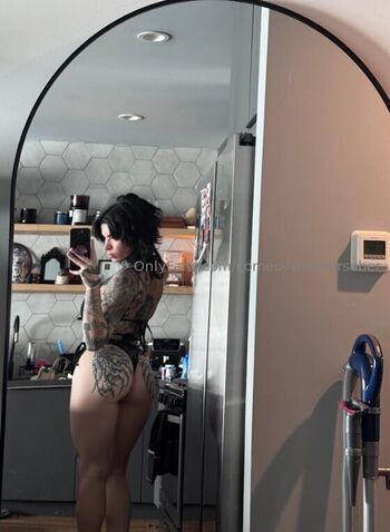 Full leaked Comeovwhenursober private photo