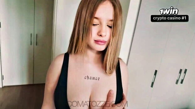 Full leaked Commatozz private photo