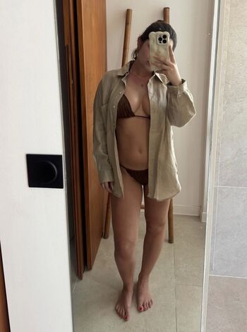 Full leaked Connaissances private photo