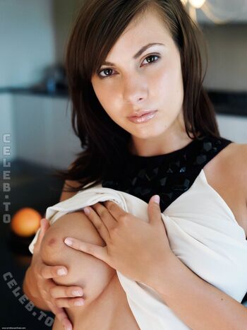 Full leaked Connie carter private photo