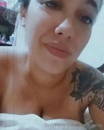 Full leaked Conylovee private photo