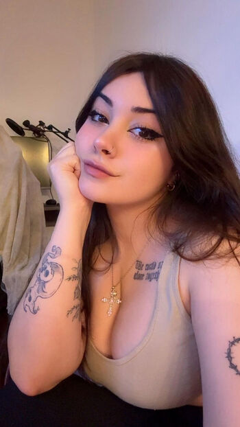 Full leaked Cosplaytsumiko private photo