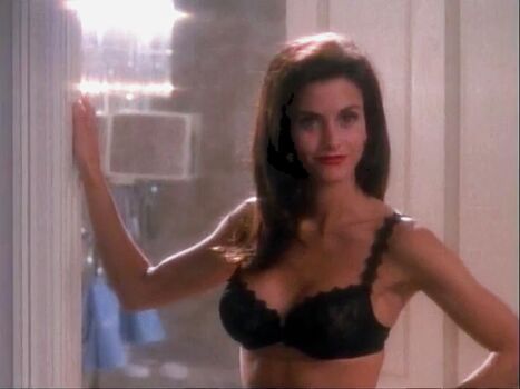 Full leaked Courteney cox private photo