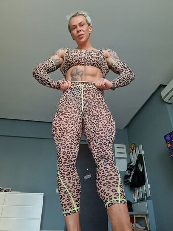 Full leaked Crazyxbody page private photo