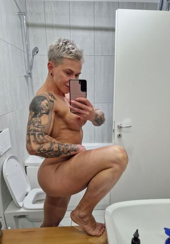 Full leaked Crazyxbody page private photo