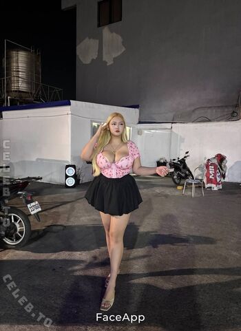 Full leaked Creamylatte private photo