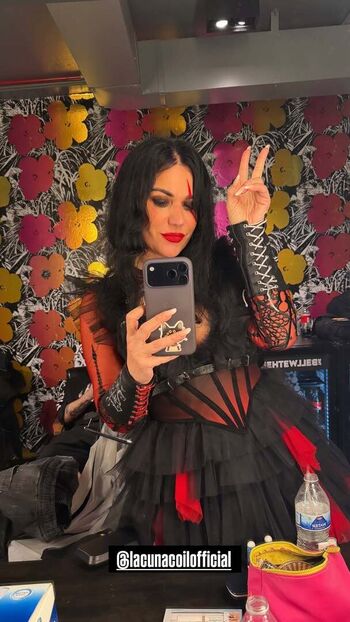 Full leaked Cristina scabbia private photo