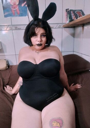 Full leaked Crisy gothic private photo