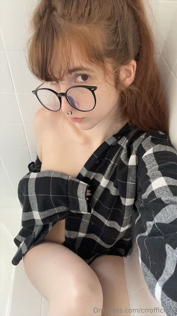Full leaked Crrofficial page private photo