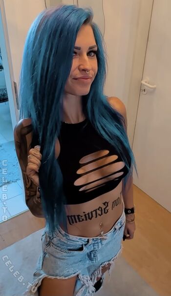Full leaked Crx lady private photo