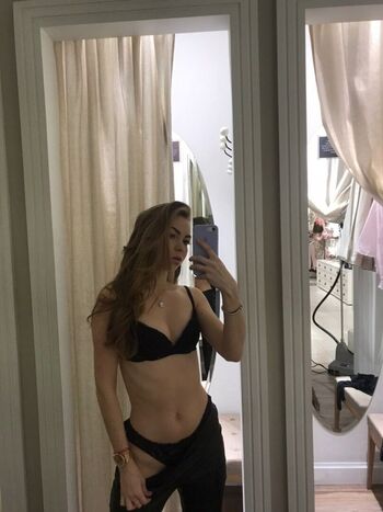 Full leaked Crystallandysh page private photo