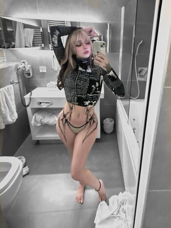 Full leaked Crystally private photo