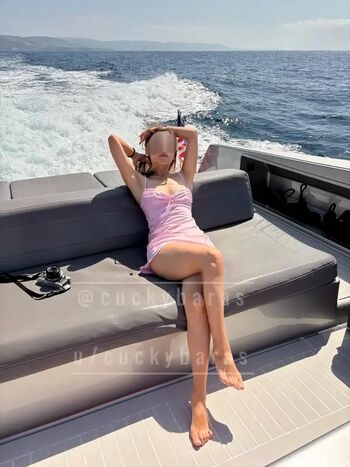 Full leaked Cuckybaras private photo