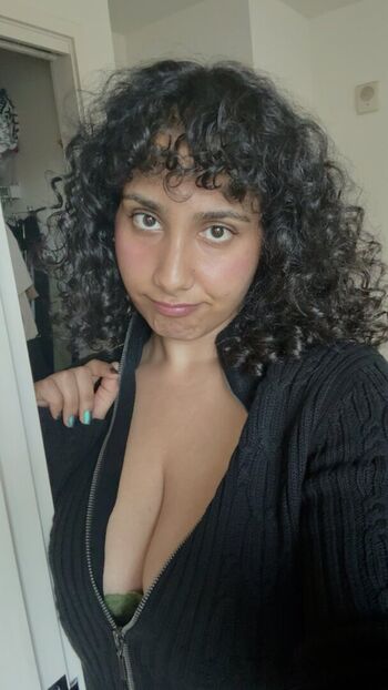 CurlyWurdy