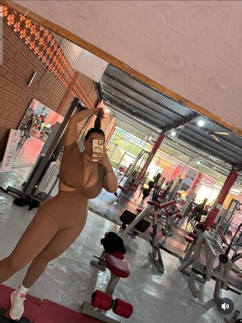 Curvy Goddesses