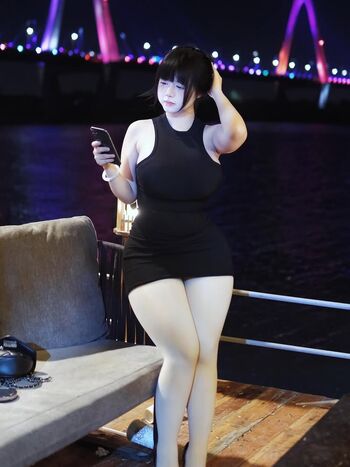 Full leaked Curvy goddesses private photo