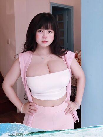 Full leaked Curvy goddesses private photo