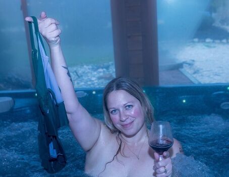 Full leaked Curvyswitch private photo