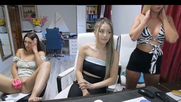 Full leaked Cutekiara page private photo