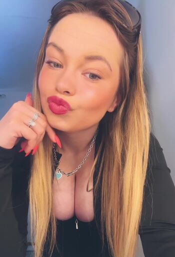 Full leaked Cutecandyxls page private photo