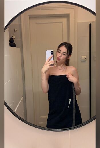 Full leaked Cuteemily private photo