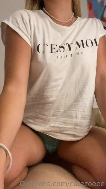 Full leaked Cutezoeee private photo