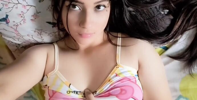 Full leaked Cutie bunn private photo