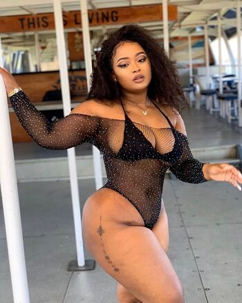 Full leaked Cyan boujee private photo
