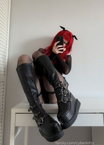 Full leaked Cyberkitty private photo