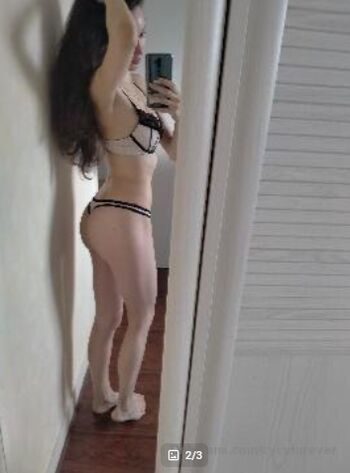 Full leaked Cylene hallawell private photo