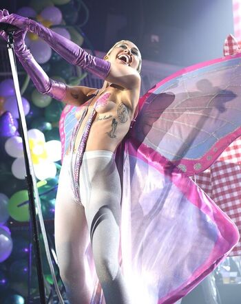 Full leaked Cyrus miley private photo