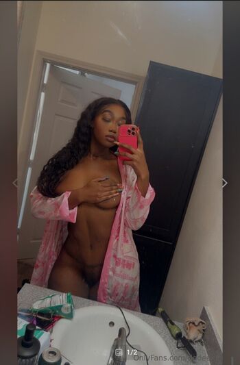 Full leaked D dominiqiee private photo