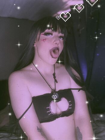 Full leaked Daddy s lil demon private photo