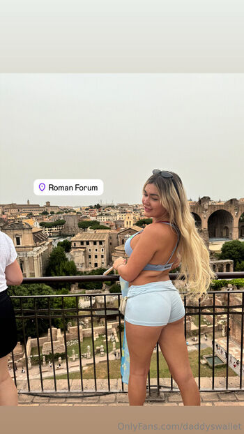 Full leaked Daddyswallet private photo