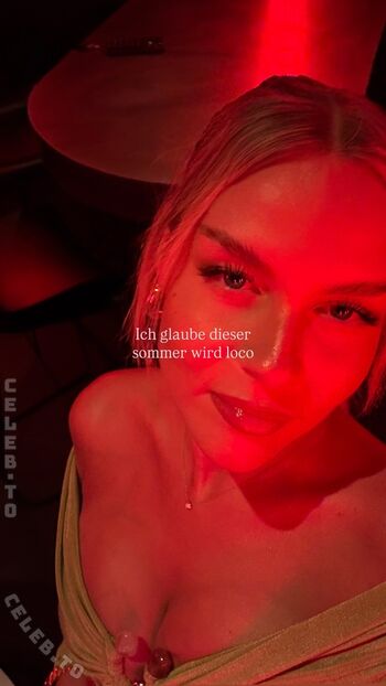 Full leaked Dagi bee  page private photo