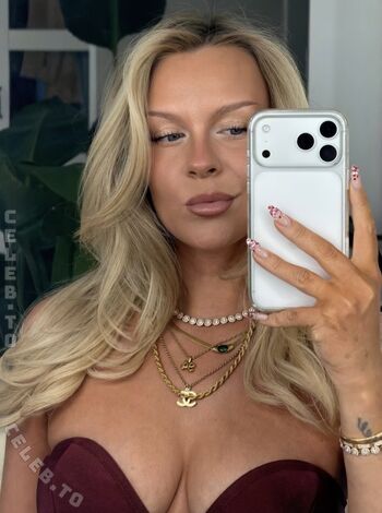 Full leaked Dagi bee private photo
