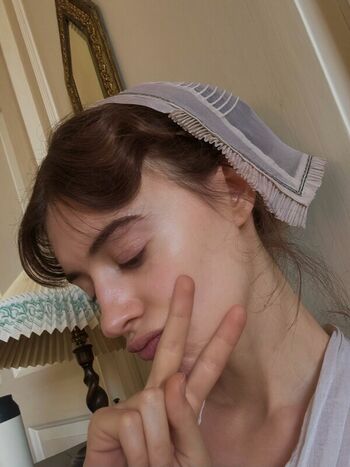 Full leaked Daisy edgar jones private photo