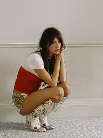 Full leaked Daisy edgar jones page private photo