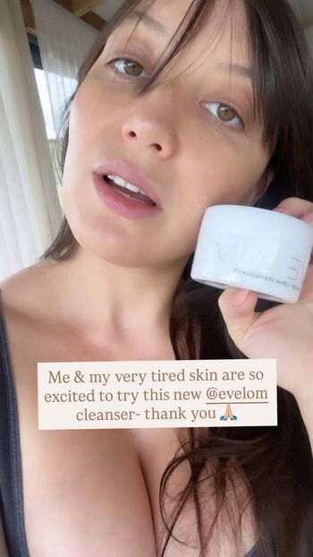 Full leaked Daisy lowe page private photo