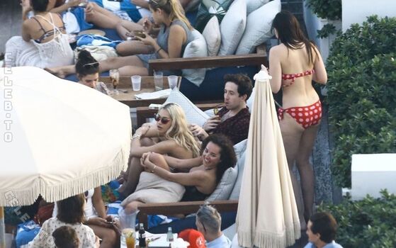 Full leaked Daisy lowe page private photo