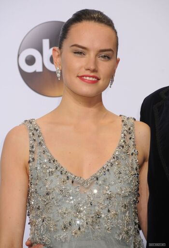 Full leaked Daisy ridley page private photo
