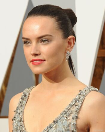 Full leaked Daisy ridley page private photo