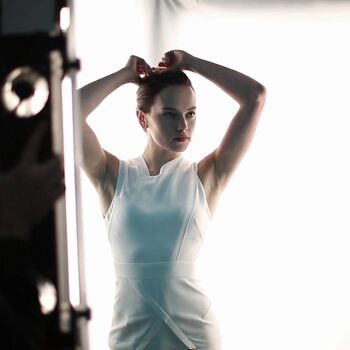 Full leaked Daisy ridley private photo