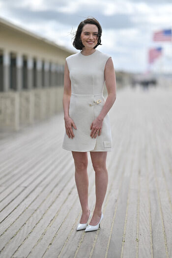 Full leaked Daisy ridley private photo