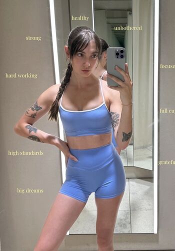 Full leaked Daisyfayebee private photo