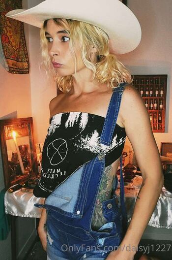 Full leaked Daisyj private photo
