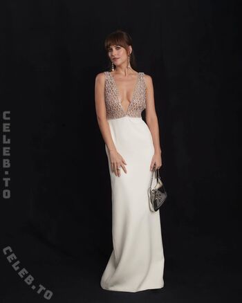 Full leaked Dakota johnson private photo