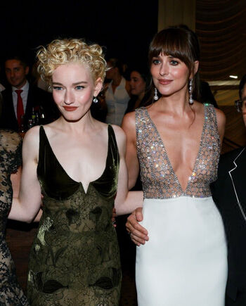Full leaked Dakota johnson private photo