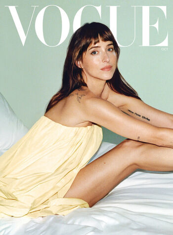 Full leaked Dakota johnson private photo